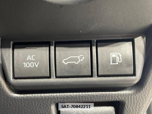 Toyota PRIUS 2023-10 7959962-6