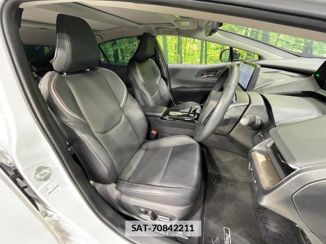 Toyota PRIUS 2023-10 7959962-7