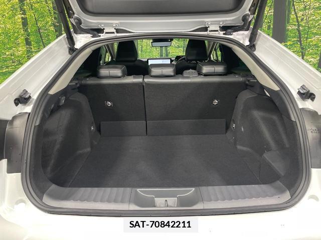 Toyota PRIUS 2023-10 7959962-9