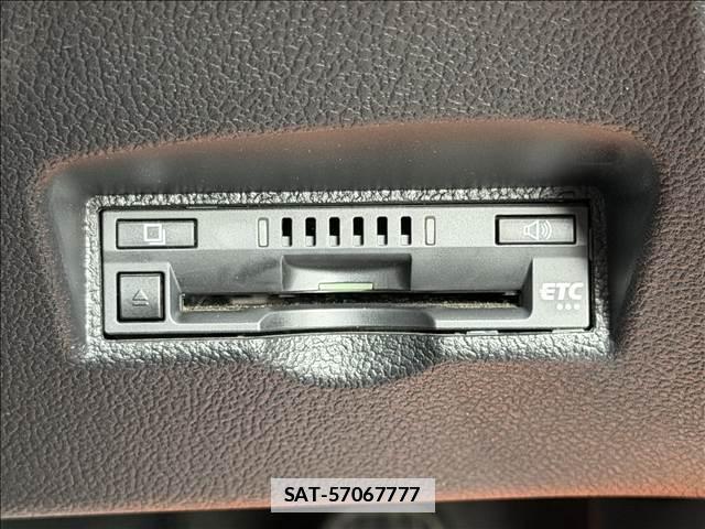 Toyota PRIUS 2018-03 7959995-14