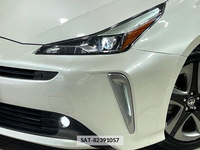 Toyota PRIUS 2019-08 7960028-11