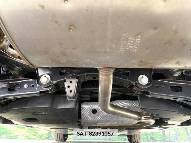 Toyota PRIUS 2019-08 7960028-18