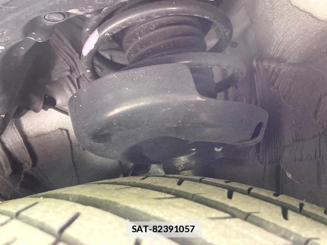 Toyota PRIUS 2019-08 7960028-19