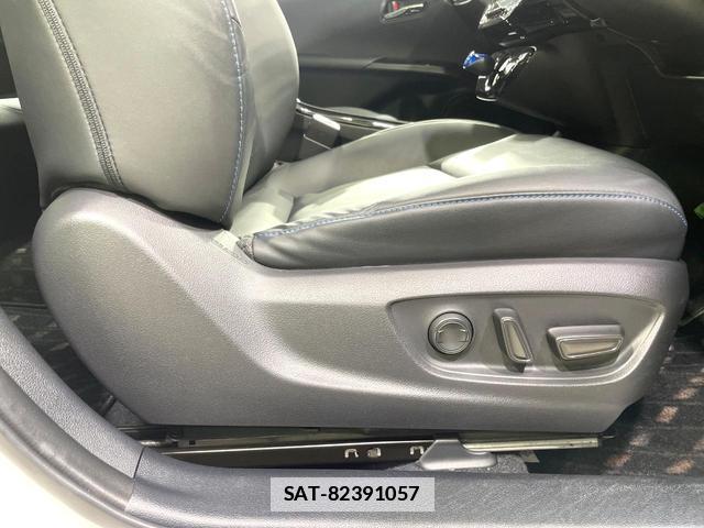 Toyota PRIUS 2019-08 7960028-6