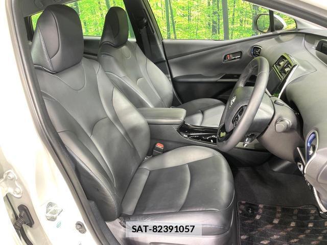 Toyota PRIUS 2019-08 7960028-7