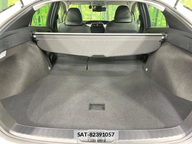 Toyota PRIUS 2019-08 7960028-9