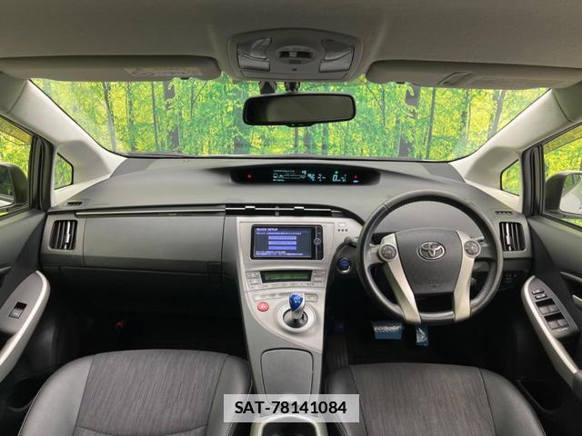 Toyota PRIUS 2013-07 7960097-1