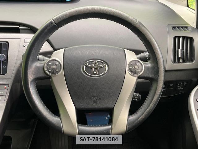 Toyota PRIUS 2013-07 7960097-10