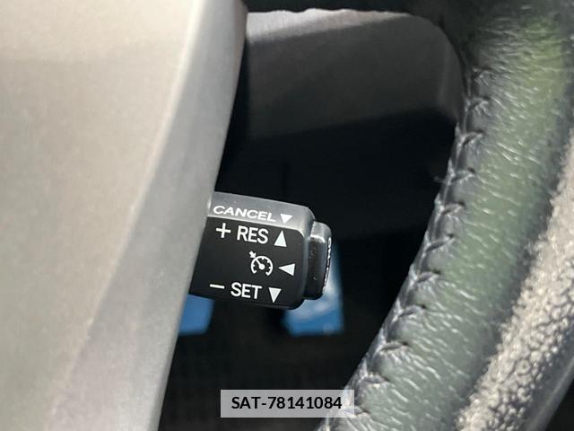 Toyota PRIUS 2013-07 7960097-5