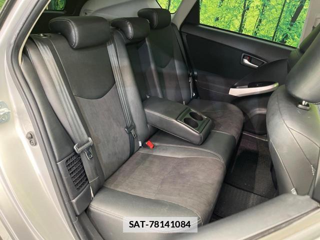 Toyota PRIUS 2013-07 7960097-8