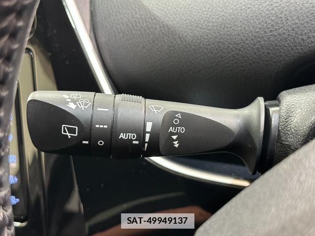 Toyota PRIUS 2018-09 7960197-7