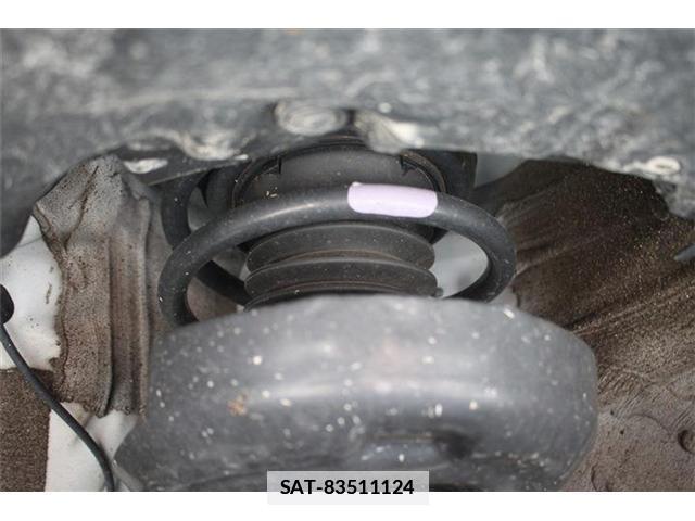Toyota PRIUS 2025-03 7960416-15