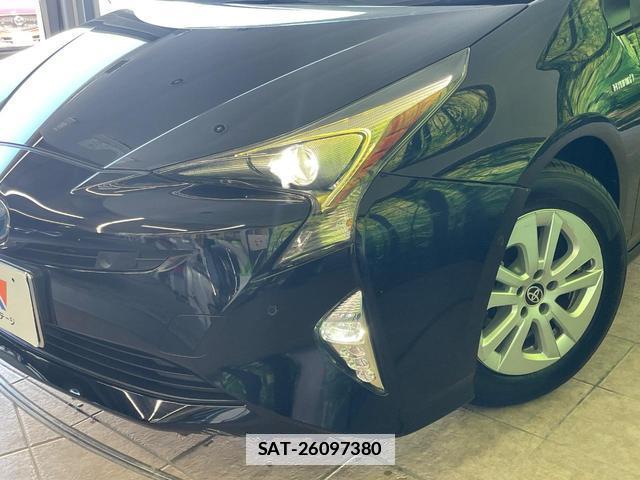 Toyota PRIUS 2017-01 7960505-12