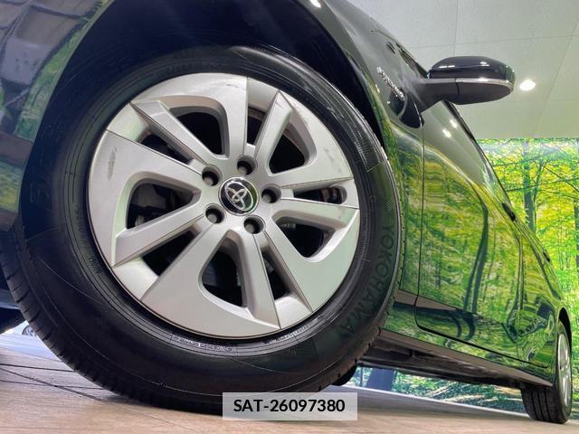 Toyota PRIUS 2017-01 7960505-13