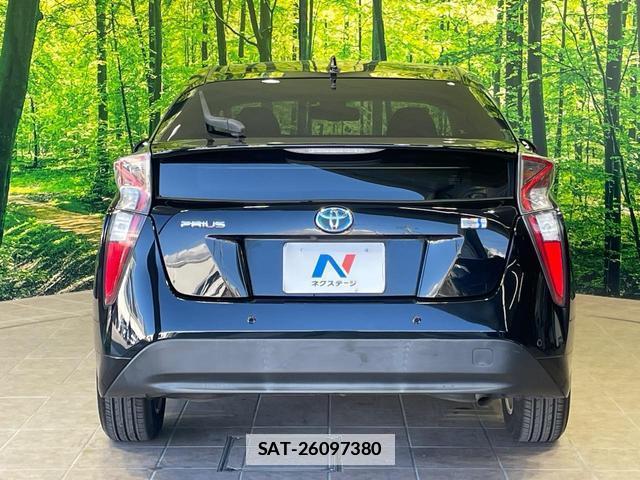 Toyota PRIUS 2017-01 7960505-15