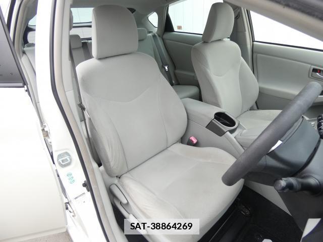 Toyota PRIUS 2012-07 7960541-1