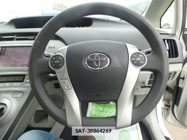 Toyota PRIUS 2012-07 7960541-15