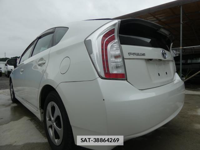 Toyota PRIUS 2012-07 7960541-2