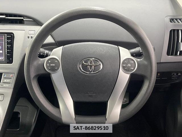 Toyota PRIUS 2015-03 7961076-10