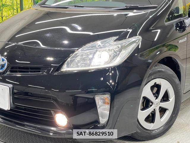 Toyota PRIUS 2015-03 7961076-11