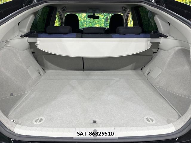 Toyota PRIUS 2015-03 7961076-9