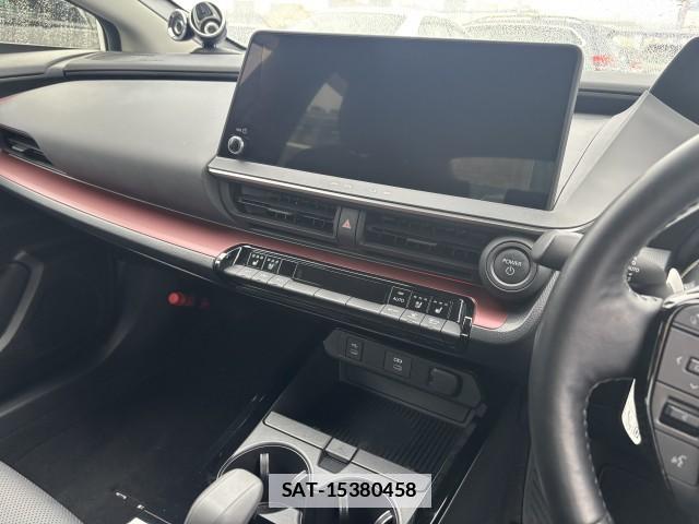Toyota PRIUS 2023-07 7961190-10