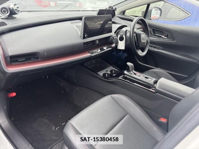 Toyota PRIUS 2023-07 7961190-2