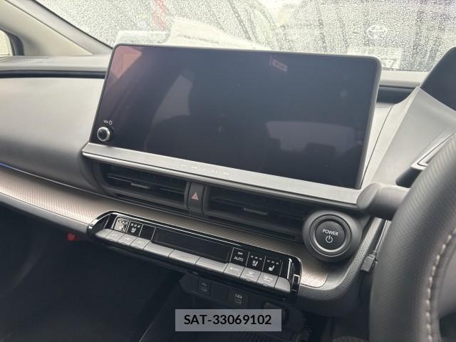 Toyota PRIUS 2023-11 7961197-10