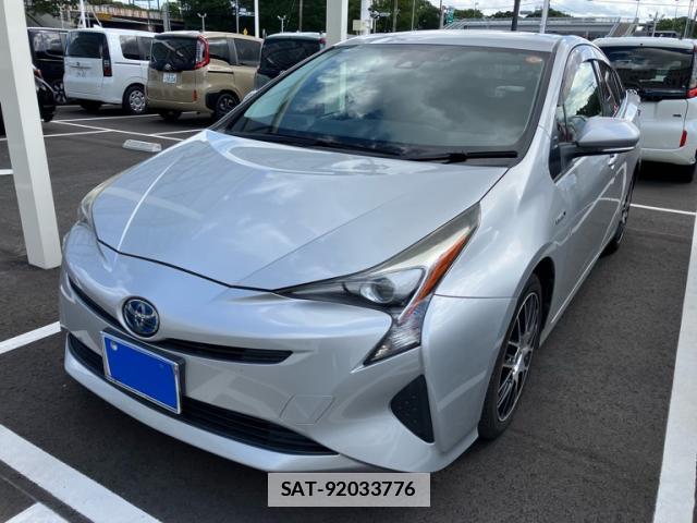 Toyota PRIUS 2016-03 7961782-1