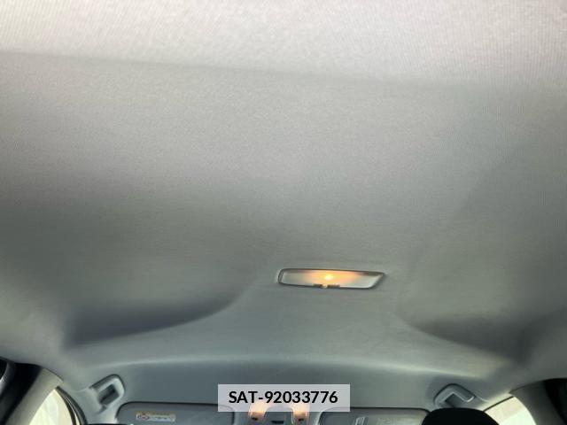 Toyota PRIUS 2016-03 7961782-3