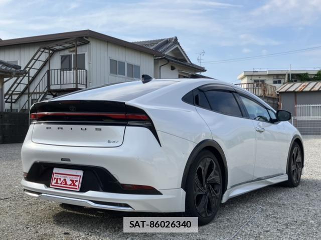 Toyota PRIUS 2023-03 7961934-1