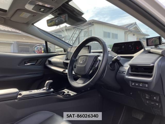 Toyota PRIUS 2023-03 7961934-12