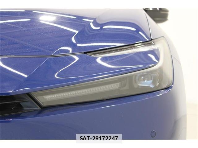 Toyota PRIUS 2023-06 7962328-15