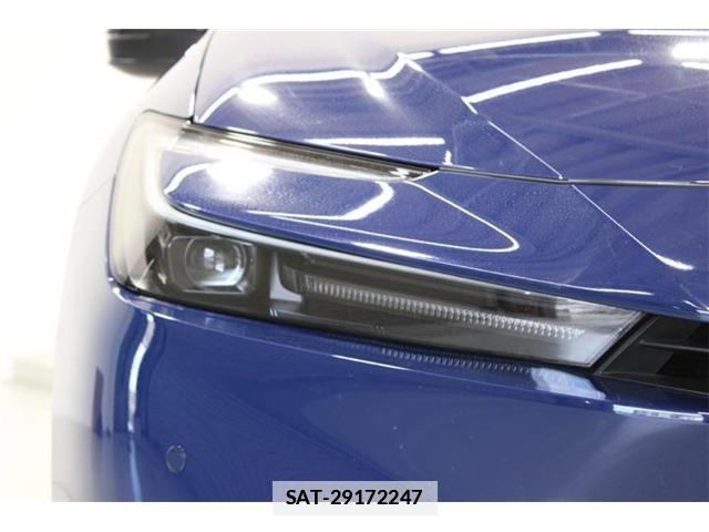 Toyota PRIUS 2023-06 7962328-17