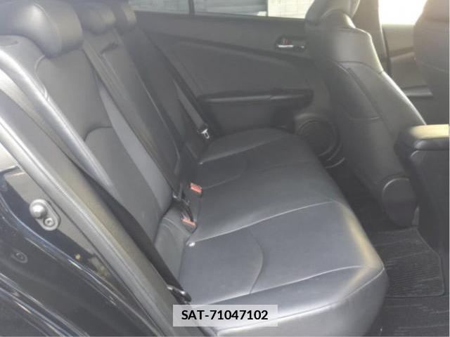 Toyota PRIUS 2018-07 7962401-5