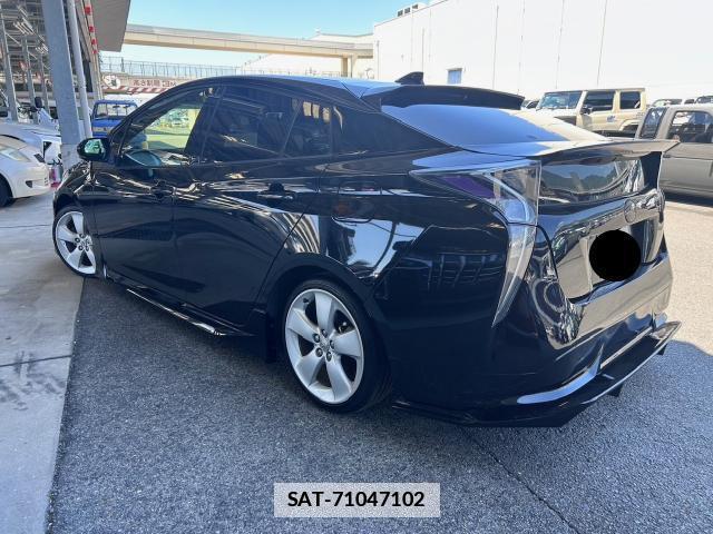 Toyota PRIUS 2018-07 7962401-8