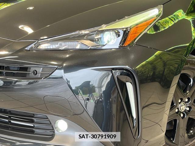 Toyota PRIUS 2021-11 7962426-11