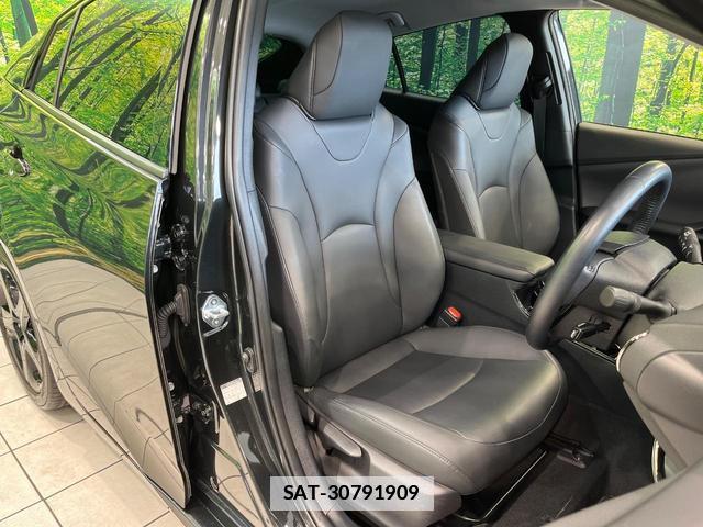 Toyota PRIUS 2021-11 7962426-7
