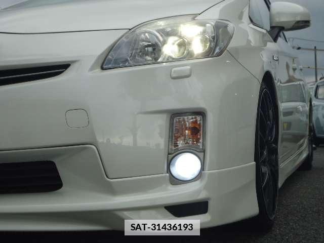 Toyota PRIUS 2011-03 7962673-6