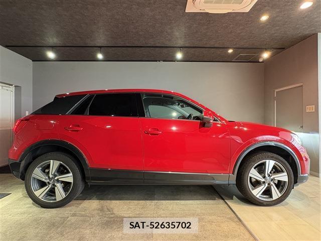 Audi Q2 2018-10 7960006-1
