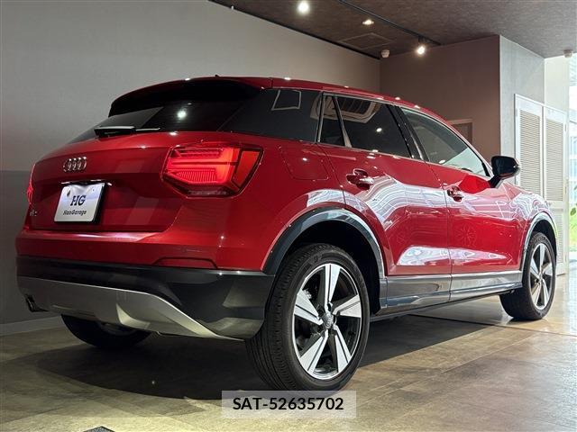 Audi Q2 2018-10 7960006-2