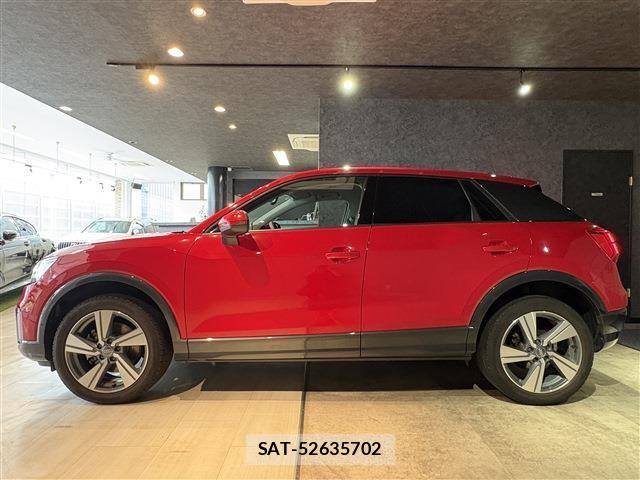 Audi Q2 2018-10 7960006-5