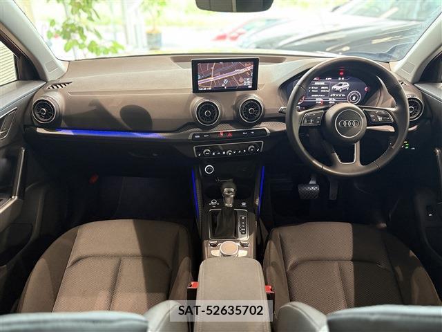 Audi Q2 2018-10 7960006-8