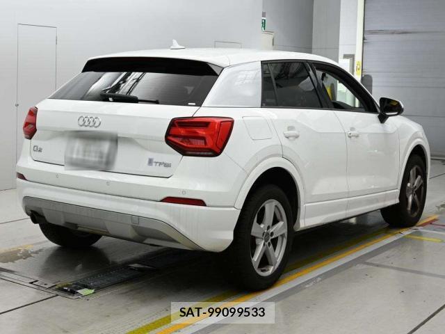 Audi Q2 2018-01 7960845-1