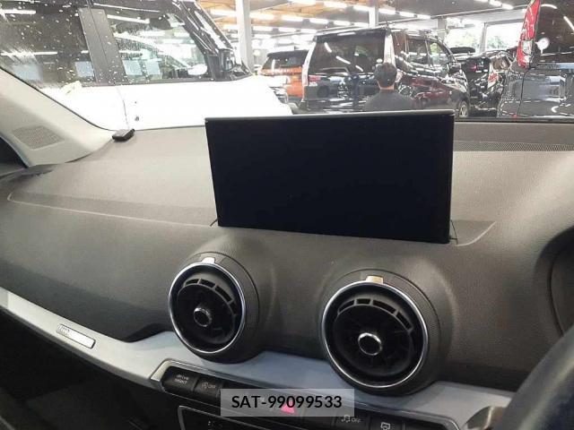 Audi Q2 2018-01 7960845-3