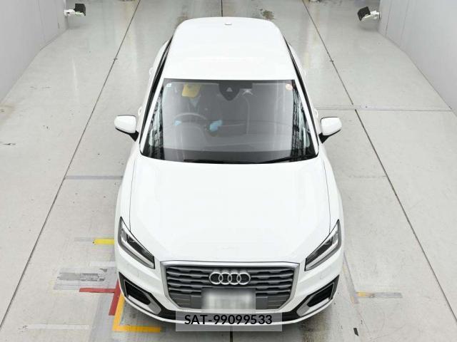 Audi Q2 2018-01 7960845-7