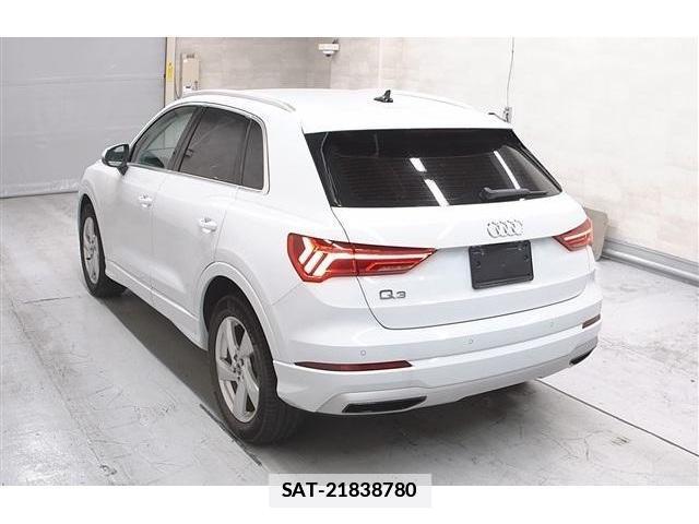 Audi Q3 2023-08 7961492-1