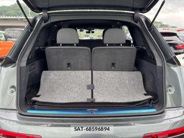 Audi Q7 2017-06 7961477-5
