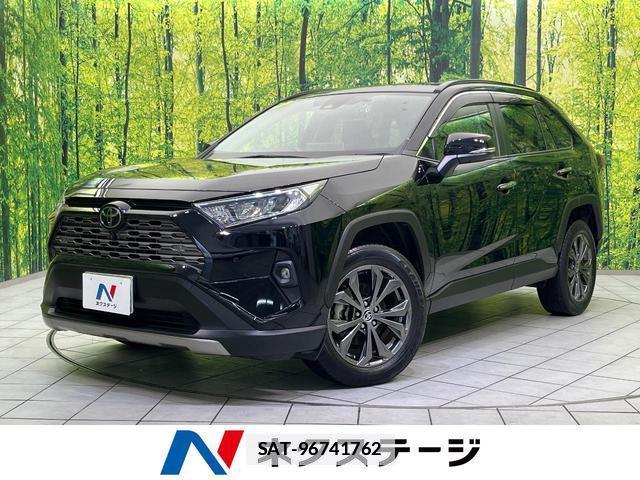 Toyota RAV4 2022-03 7959357-0
