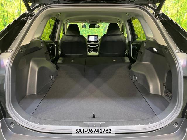 Toyota RAV4 2022-03 7959357-11